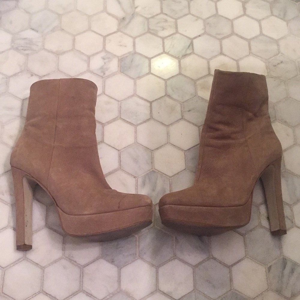 Size 38/8 River Island Taupe Suede Boots